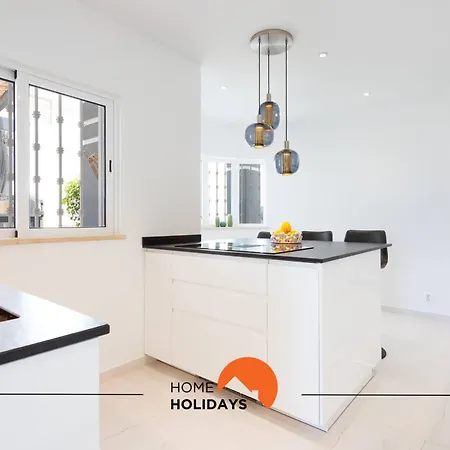 #221 Cerro Grande 35 By Holidays וילה *
