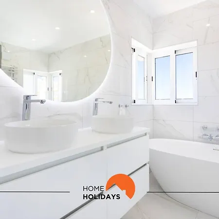 #221 Cerro Grande 35 By Holidays אלבופיירה